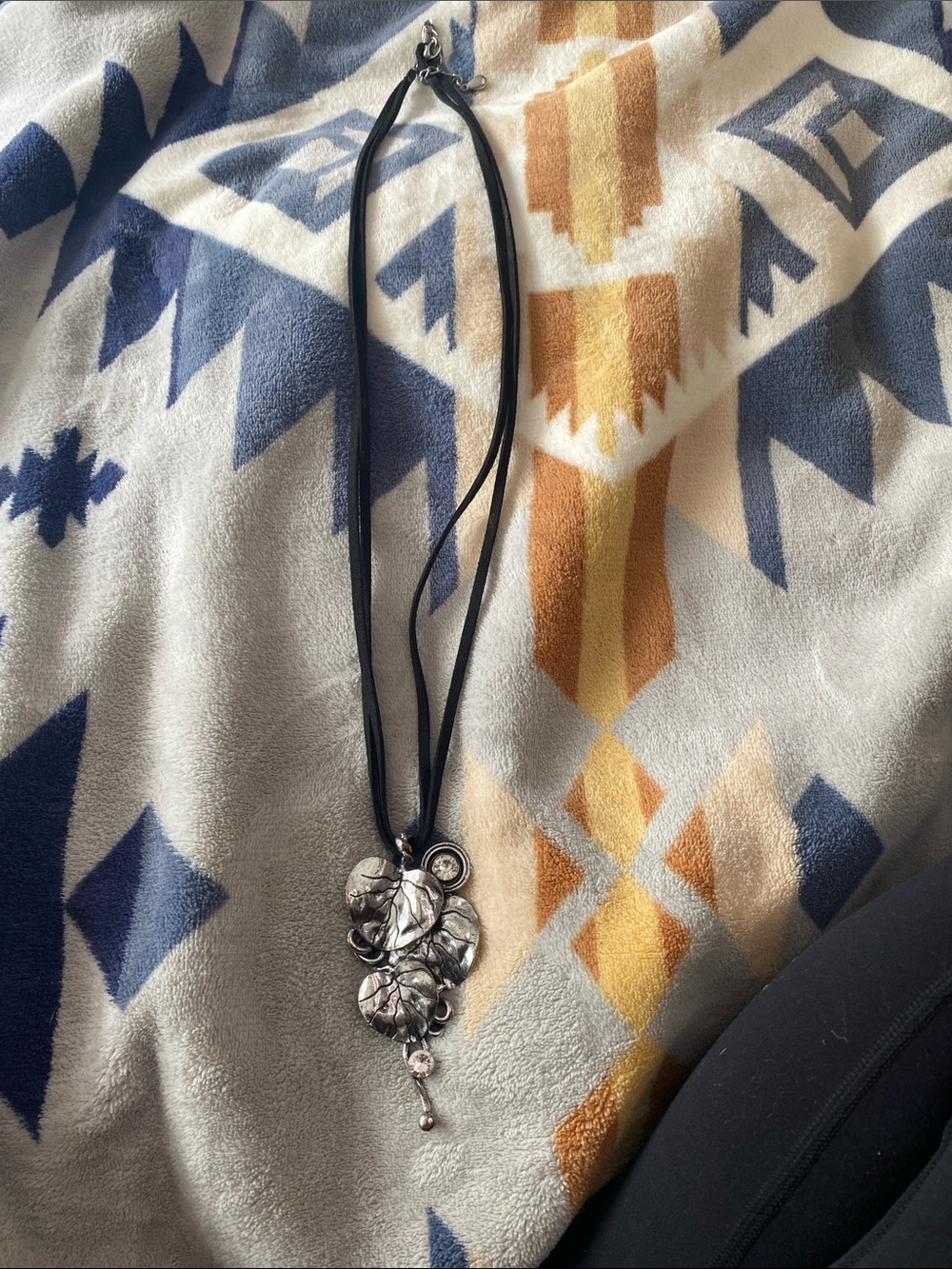 Vintage Black leather Cord Necklace with Silver Leaf Cluster Pendant 18” long